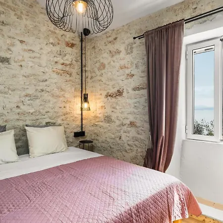 Dom wakacyjny The Greystone Seaview House By Konnect Nisaki (Corfu)