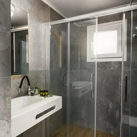 The Greystone Seaview House By Konnect Dom wakacyjny Nisaki (Corfu)