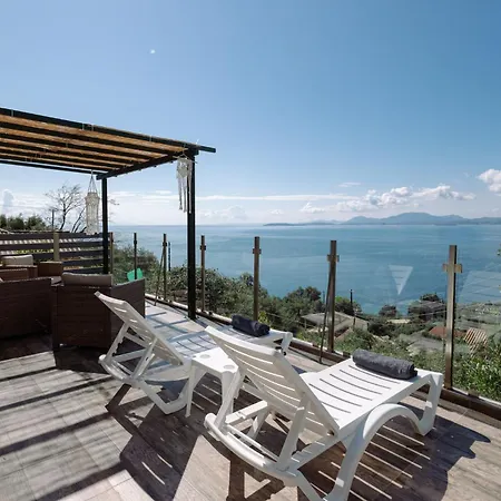 The Greystone Seaview House By Konnect Holiday home